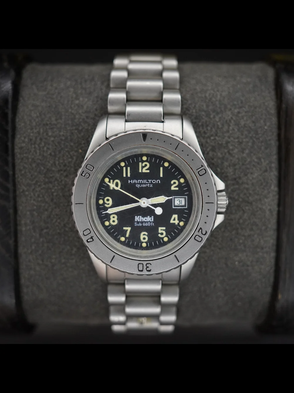 Vintage Hamilton Khaki Sub 660ft Diver 31mm Black Dial Quartz Ladies Watch 8587B